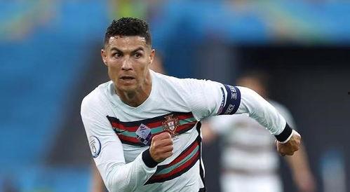 c罗最新爆料,揭秘足球生涯背后的故事与挑战  第2张